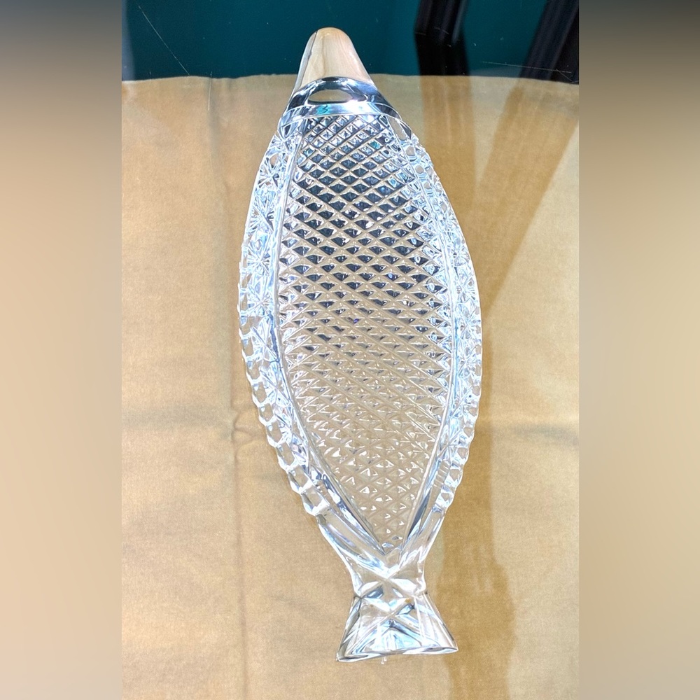 Vintage Crystal Salad Bowl - Picture 10 of 13